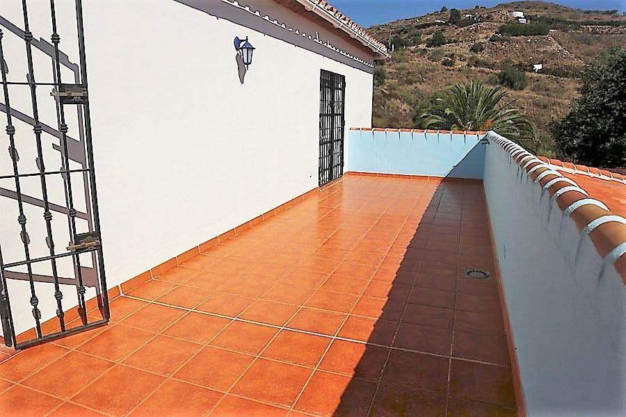 Villa for sale in Torrox