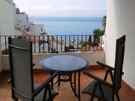 Bellissimo appartamento con 1 camera da letto con vista sul mare vicino alla spiaggia di Burrina a Nerja.