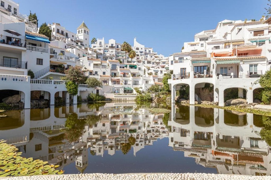 Vakker 1 roms leilighet med havutsikt nær Burrina-stranden i Nerja.