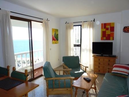 Appartamento con 1 camera da letto con piscina comune e vista sul mare a Nerja