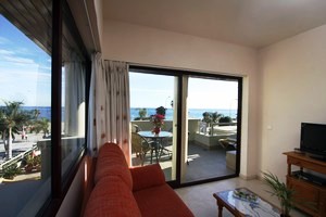 Appartement de 2 chambres en première ligne de plage de Burriana à Nerja