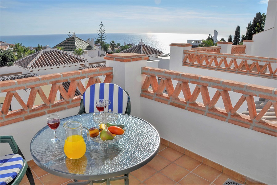 Appartement met 2 slaapkamers en gemeenschappelijk zwembad vlakbij het Burriana strand van Nerja