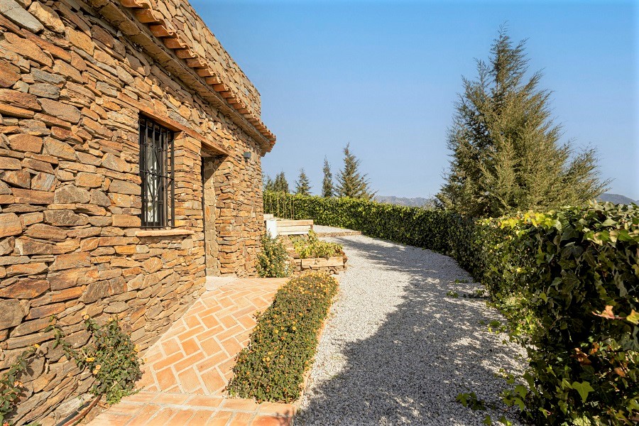 Extra room in beautifully restored Finca in Torrox