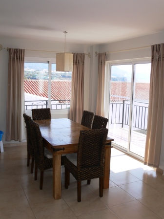 Apartamento de 3 dormitorios a pocos pasos de la playa y del centro de la ciudad de Nerja