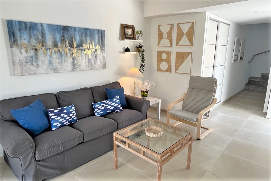 New villa with private pool, 3 bedrooms, 2 bathrooms, ideally located a short walk from the beach and center of Nerja