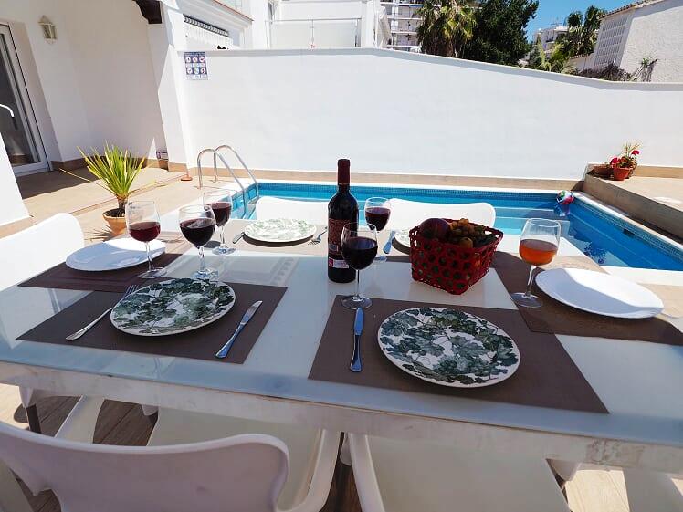 Semestervilla med 3 sovrum och privat pool i Nerja