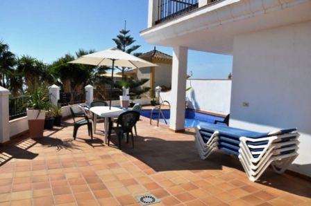 Villa de 3 chambres avec piscine privée vue imprenable sur la baie de Burriana à Nerja