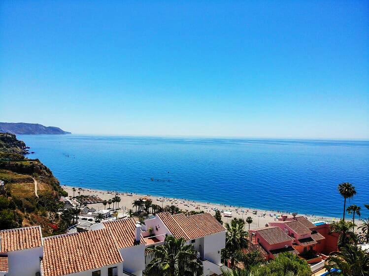 Villa de vacances avec vue sur la mer, piscine et 3 chambres à Nerja