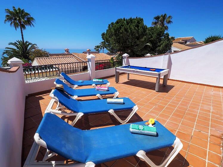 Villa con vista sul mare, piscina e 3 camere da letto a Nerja