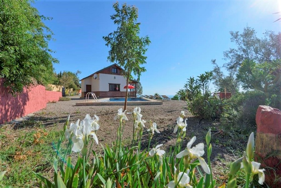 Villa con piscina privata e ampio giardino ad Algarrobo, nel sud della Spagna