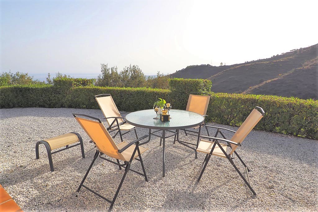 Casa vacanze indipendente con piscina ad Algorrobo, Andalusia.