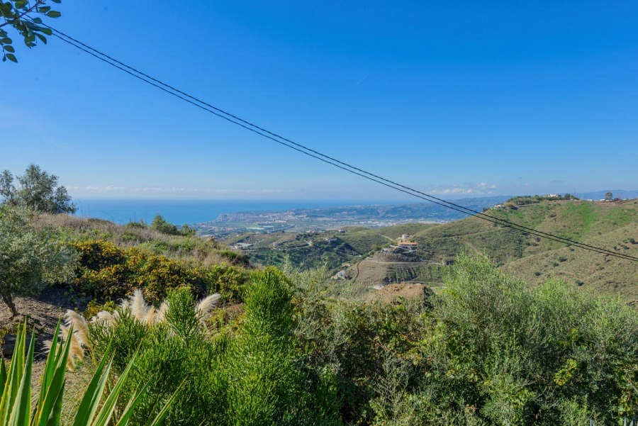 Vakantiehuis met zwembad en zeezicht in Algarrobo, Zuid Spanje