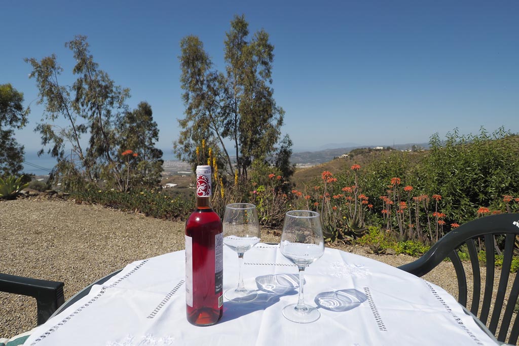 Ferienhaus mit privatem Pool und Meerblick in Algarrobo, Andalusien.