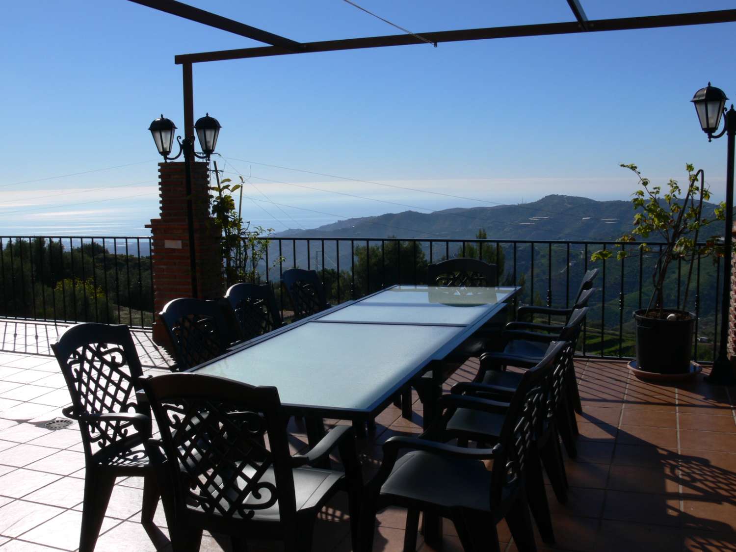 Beau Cortijo spacieux avec beau jardin et piscine privée dans la région de Frigiliana, sud de l’Espagne