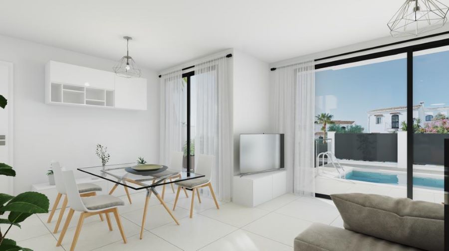 Moderne geschakelde woningen in Nerja met privézwembad en buitenjacuzzi.