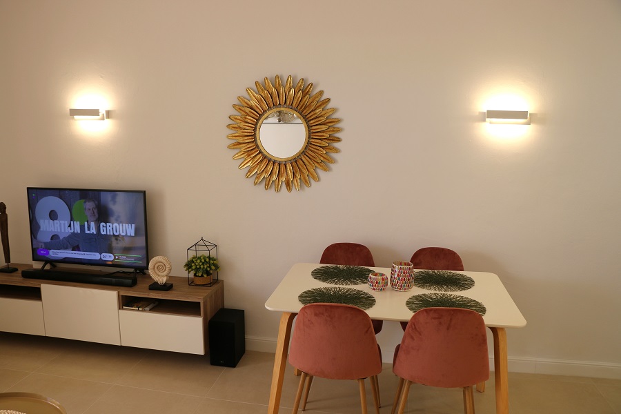 Renovated tastefully decorated apartment in the sought-after Capistrano Village in Nerja.