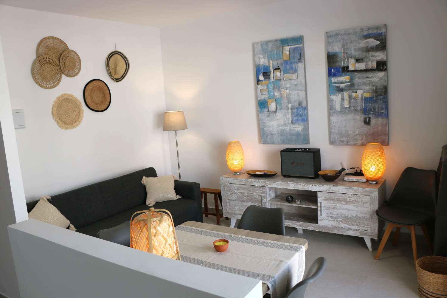 Fantastic 1-bedroom apartment a stone's throw from the famous beach of Burriana in Nerja!