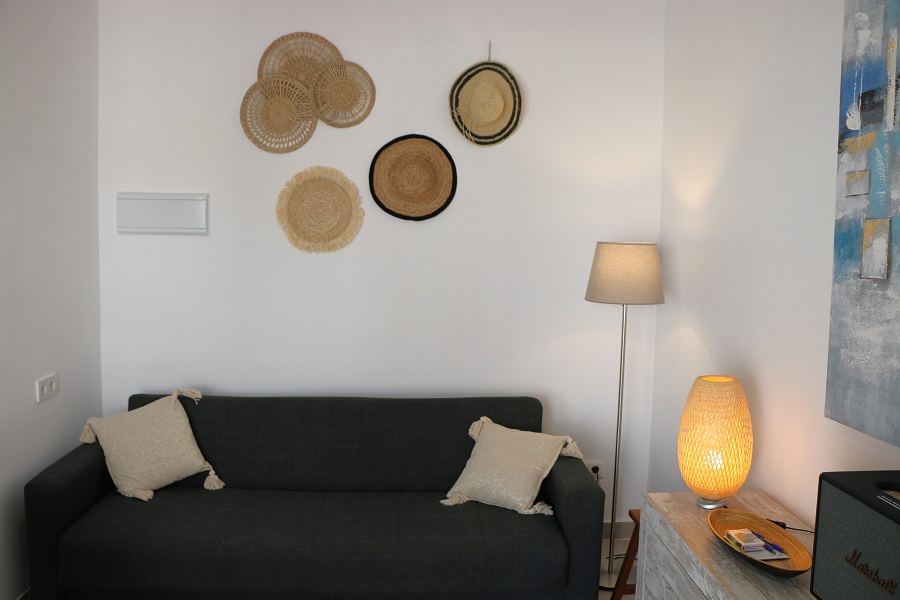 Fantastic 1-bedroom apartment a stone's throw from the famous beach of Burriana in Nerja!