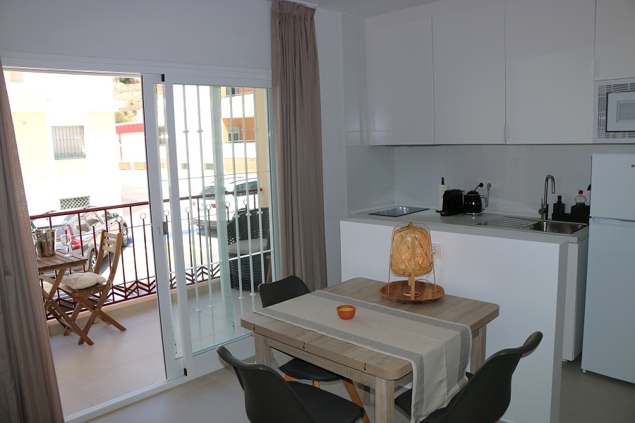 Fantastic 1-bedroom apartment a stone's throw from the famous beach of Burriana in Nerja!