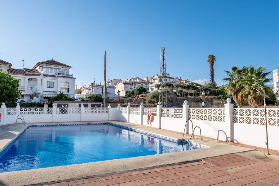 Beautiful 3 bedroom apartment close to the beach of Torrox Costa.